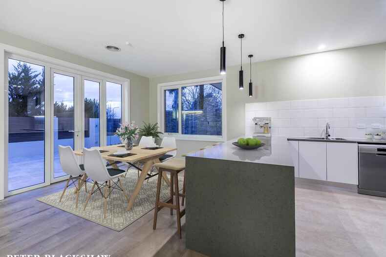 1/215 La Perouse Street Red Hill