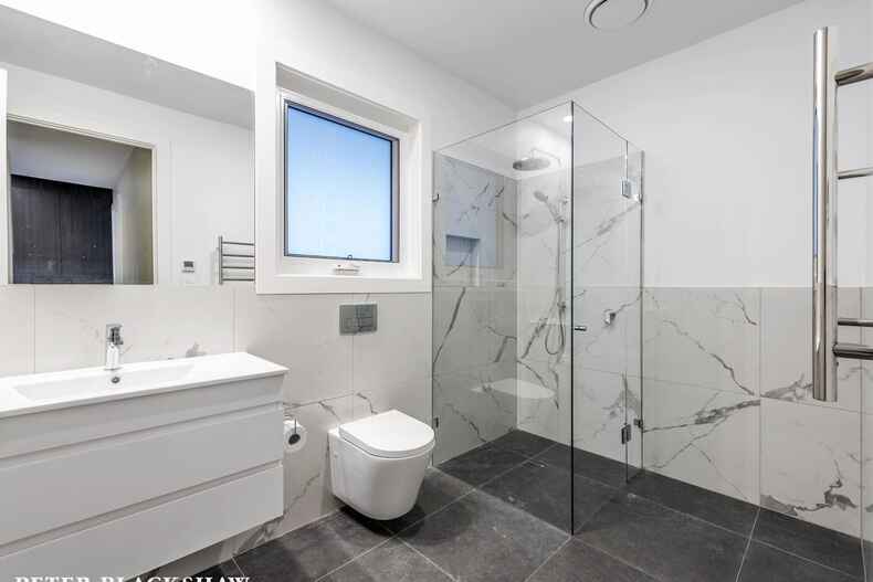 1/215 La Perouse Street Red Hill