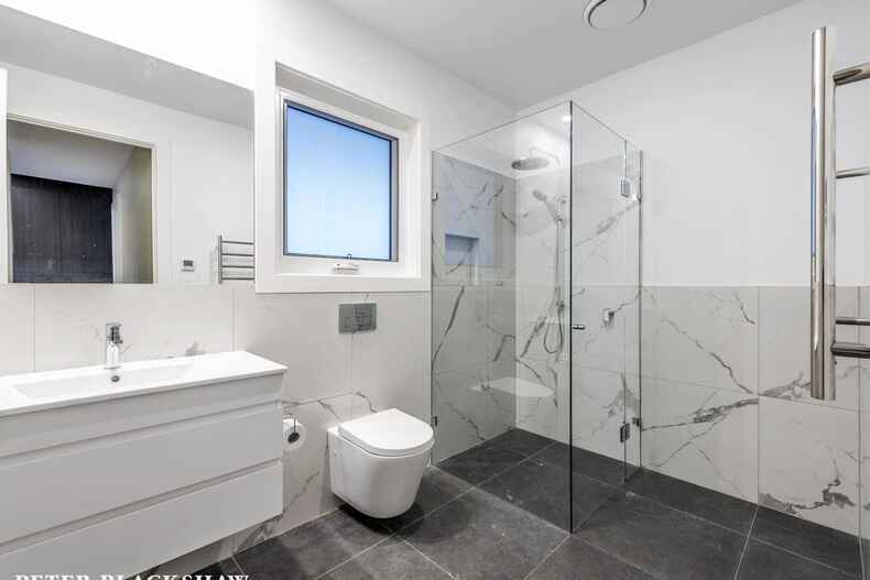 1/215 La Perouse Street Red Hill
