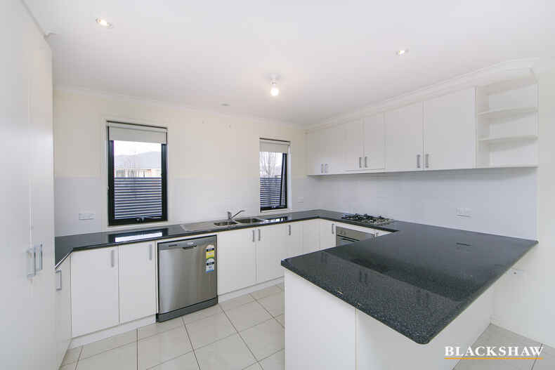 10 Judith Wright Street Franklin