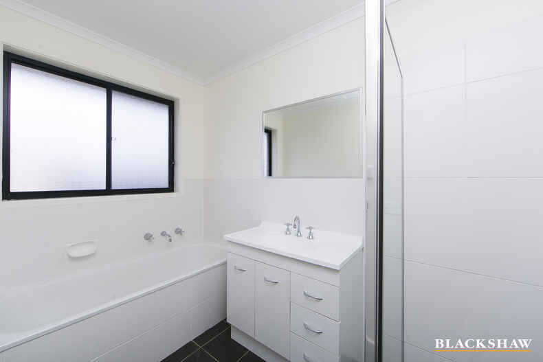 10 Judith Wright Street Franklin