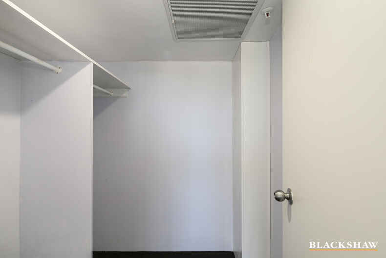 602/2 Marcus Clarke Street City