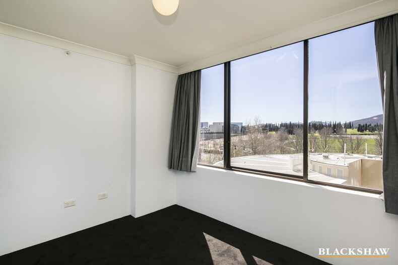 602/2 Marcus Clarke Street City