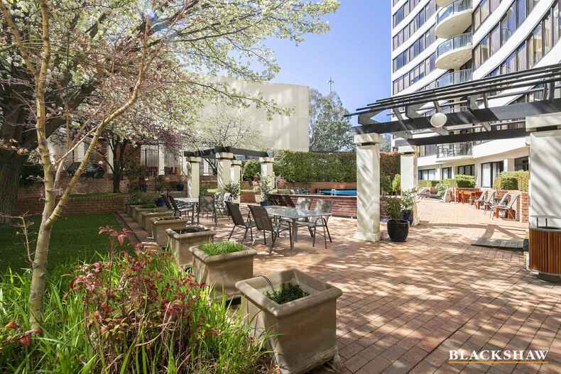 602/2 Marcus Clarke Street City