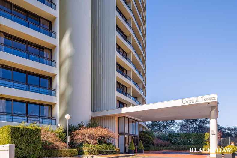 602/2 Marcus Clarke Street City