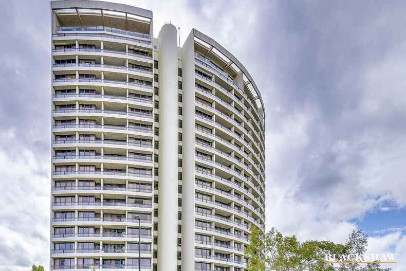 602/2 Marcus Clarke Street City