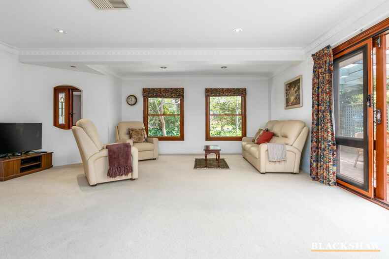 4 Farnell Place Curtin