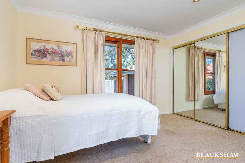 4 Farnell Place Curtin