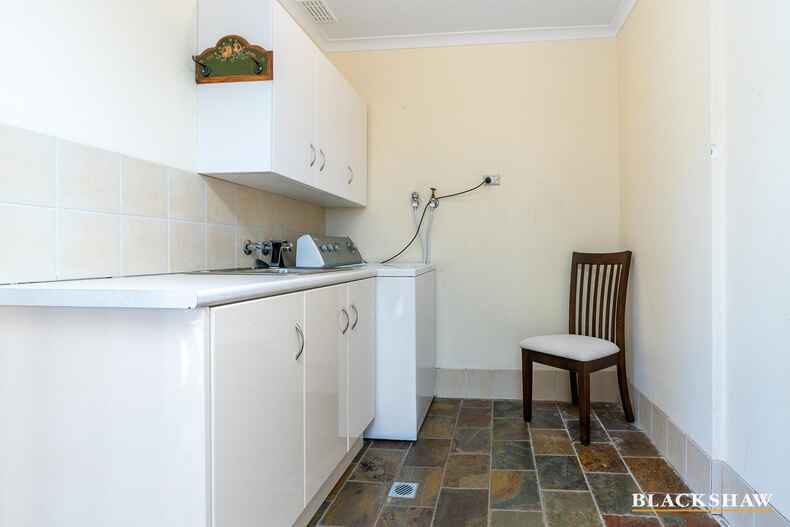 4 Farnell Place Curtin