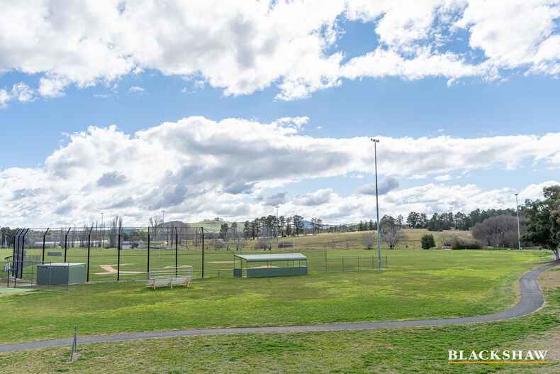 4 Farnell Place Curtin