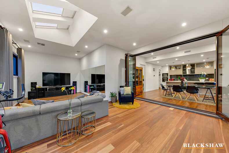 6 Broome Crescent Yarralumla 6 Broome Crescent Yarralumla