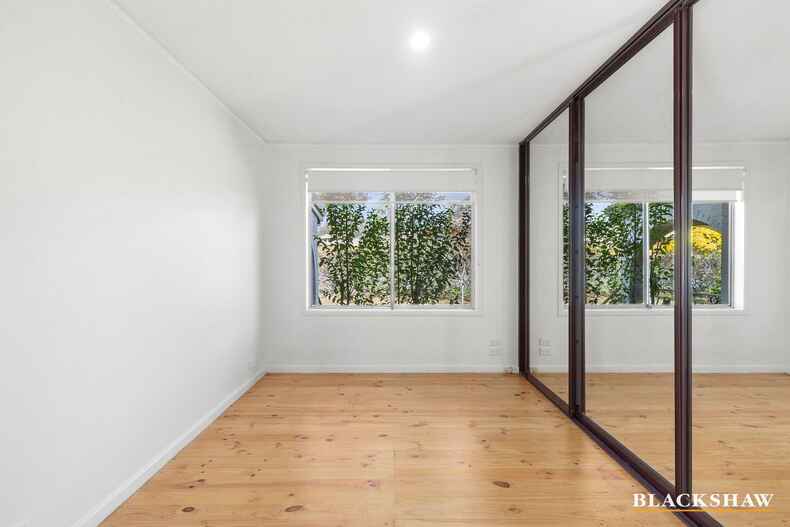 2 Bage Place Mawson
