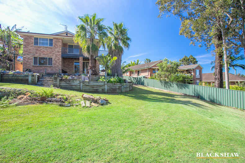 7 Hawks Nest Place Surfside