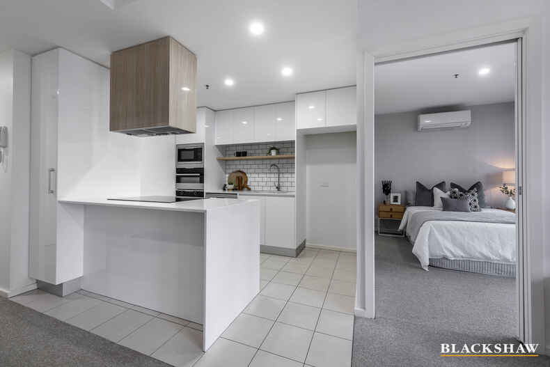 1003/120 Eastern Valley Way Belconnen