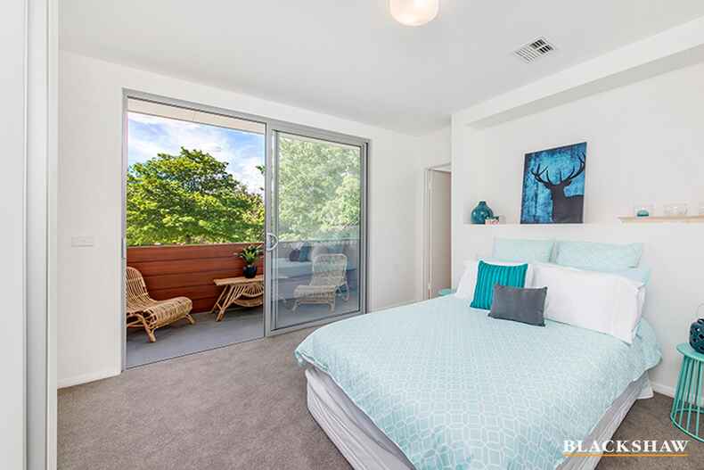 2/155 Strickland Avenue Deakin 2/155 Strickland Avenue Deakin