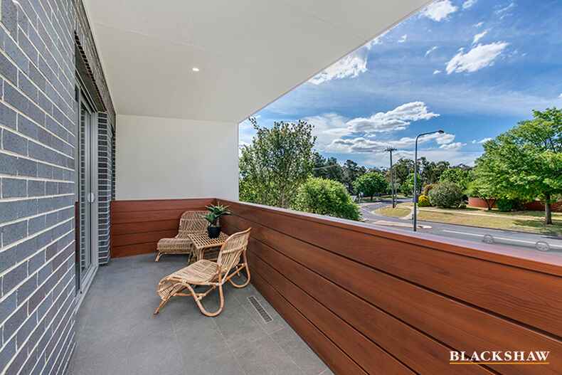 2/155 Strickland Avenue Deakin 2/155 Strickland Avenue Deakin