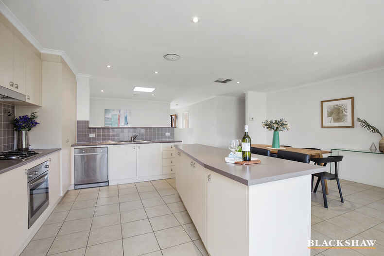 181 Anthony Rolfe Avenue Gungahlin