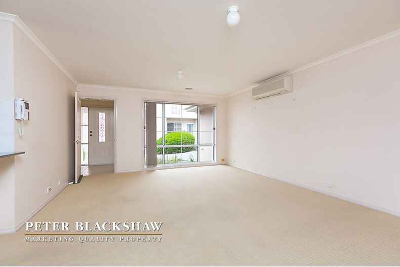 9/3 Barrington Crescent  Amaroo