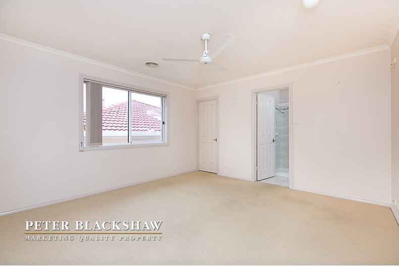 9/3 Barrington Crescent  Amaroo