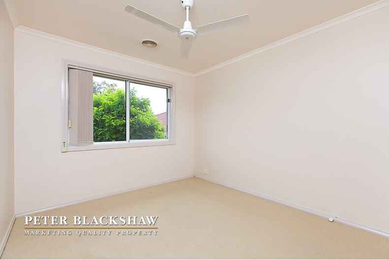 9/3 Barrington Crescent  Amaroo