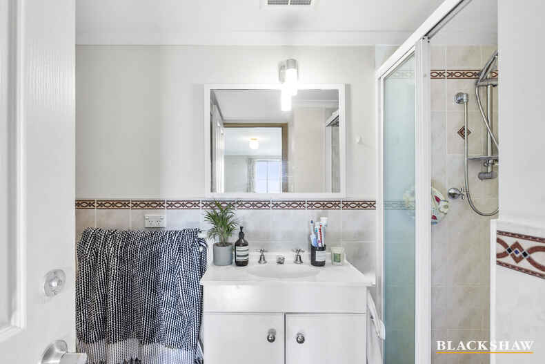 10/9 Oxley Street Griffith