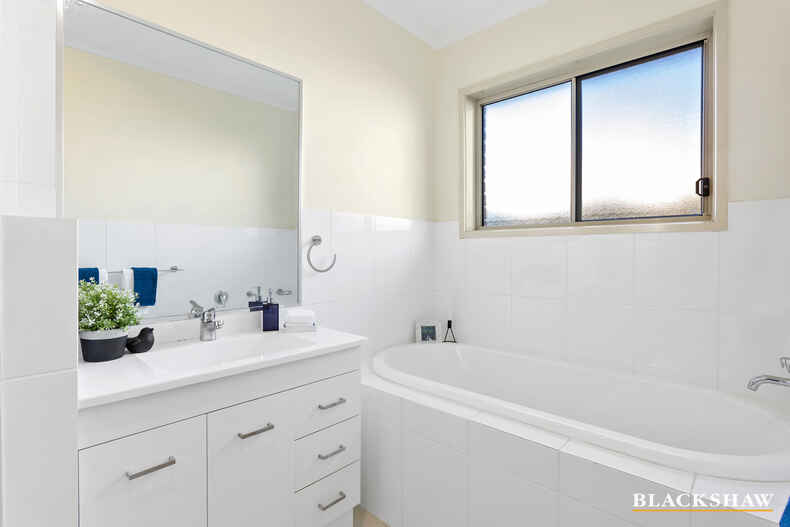5 Ruth Bedford Street Franklin