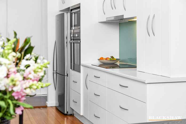 31 Ross Smith Crescent Scullin 31 Ross Smith Crescent Scullin