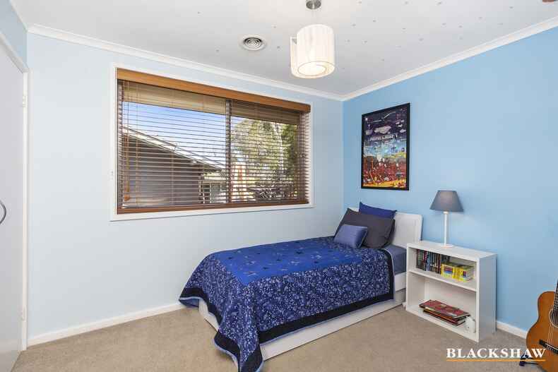 31 Ross Smith Crescent Scullin 31 Ross Smith Crescent Scullin