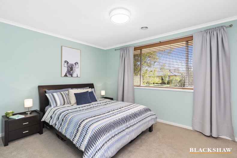 31 Ross Smith Crescent Scullin 31 Ross Smith Crescent Scullin