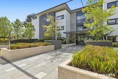 30/5 Burnie Street Lyons