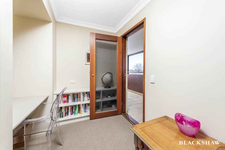 12 Clarke Street Yarralumla