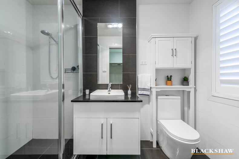 10 Crossman Street Amaroo 10 Crossman Street Amaroo