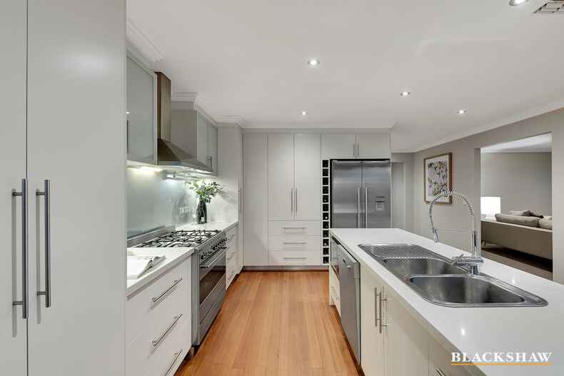 73 La Perouse Street Griffith