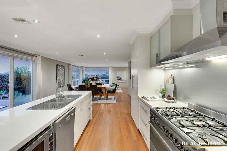 73 La Perouse Street Griffith