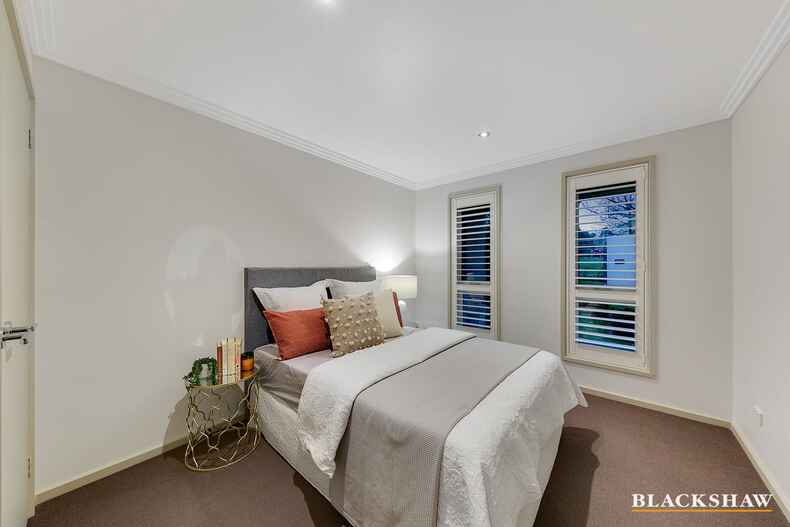 73 La Perouse Street Griffith