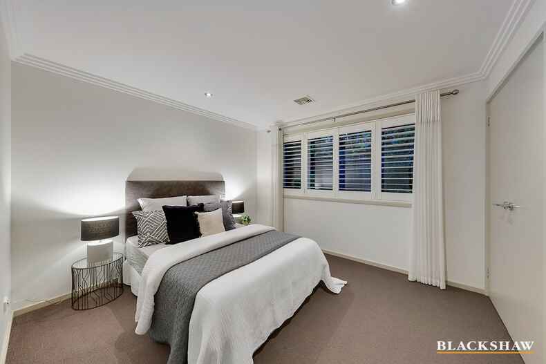 73 La Perouse Street Griffith