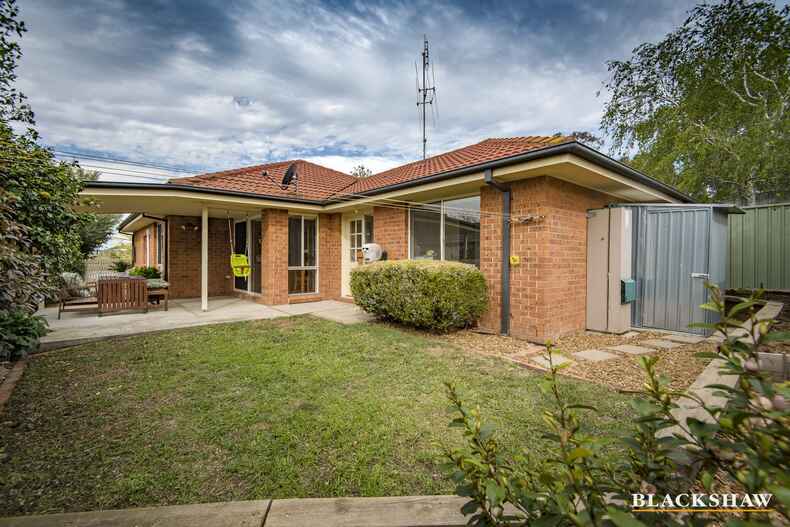 6 Yerrabi Place Ngunnawal