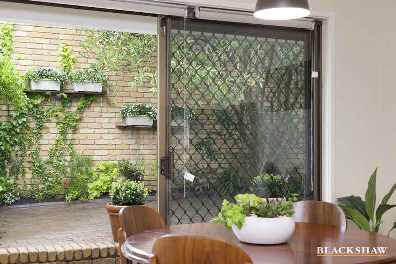 11 Stenhouse Close Evatt 11 Stenhouse Close Evatt