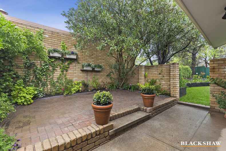 11 Stenhouse Close Evatt 11 Stenhouse Close Evatt