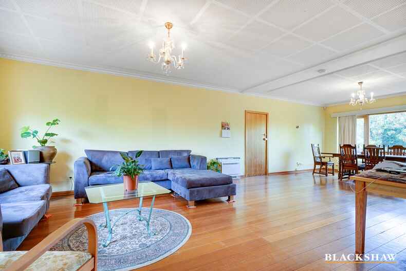 71 National Circuit Deakin