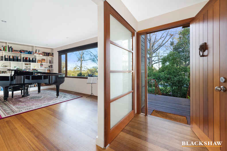 30 Carnegie Crescent Narrabundah