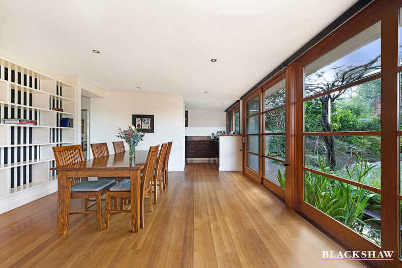30 Carnegie Crescent Narrabundah