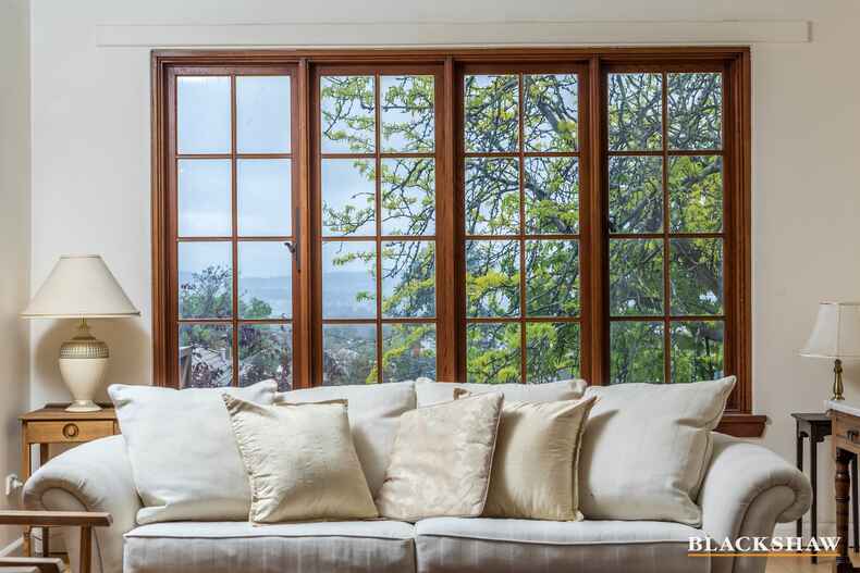 16 Hamelin Crescent Narrabundah