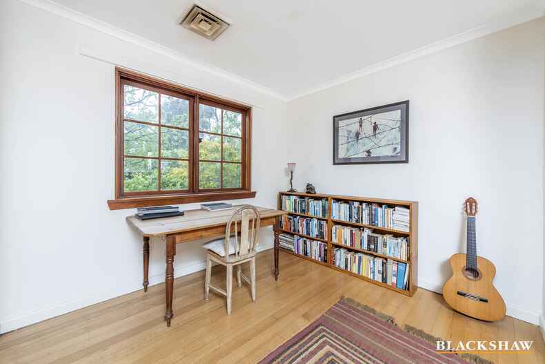 16 Hamelin Crescent Narrabundah