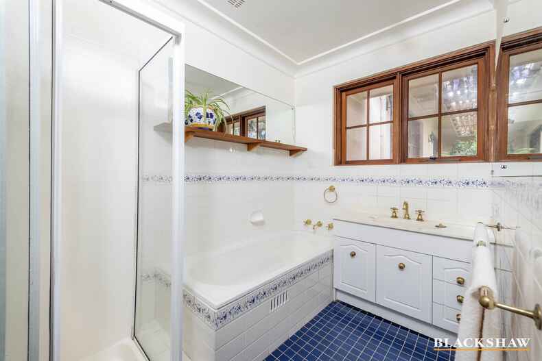 16 Hamelin Crescent Narrabundah