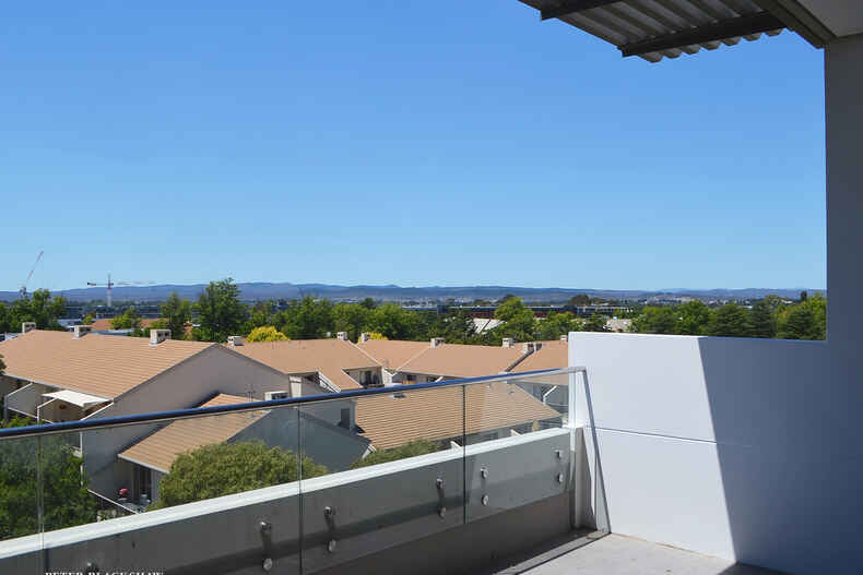 117/22 Eyre Street Kingston
