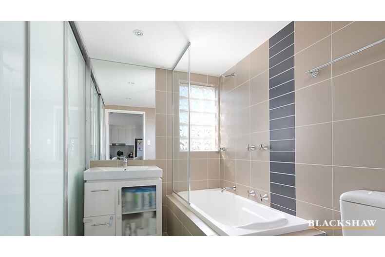 24A/17 Uriarra Road Queanbeyan