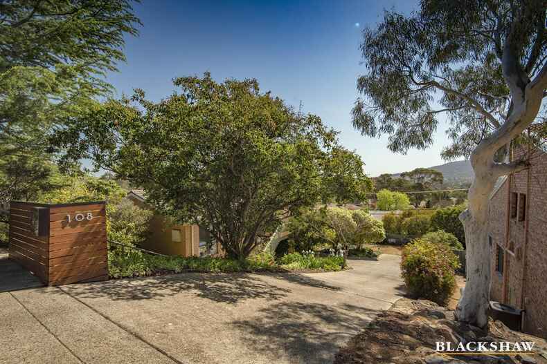 108 Learmonth Drive Kambah 108 Learmonth Drive Kambah
