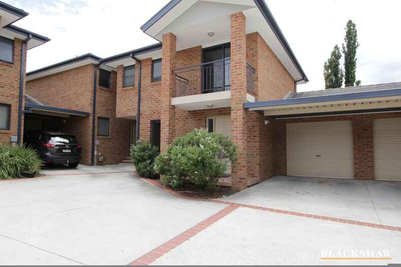 3/19 Donald Road Queanbeyan