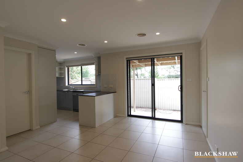 3/19 Donald Road Queanbeyan